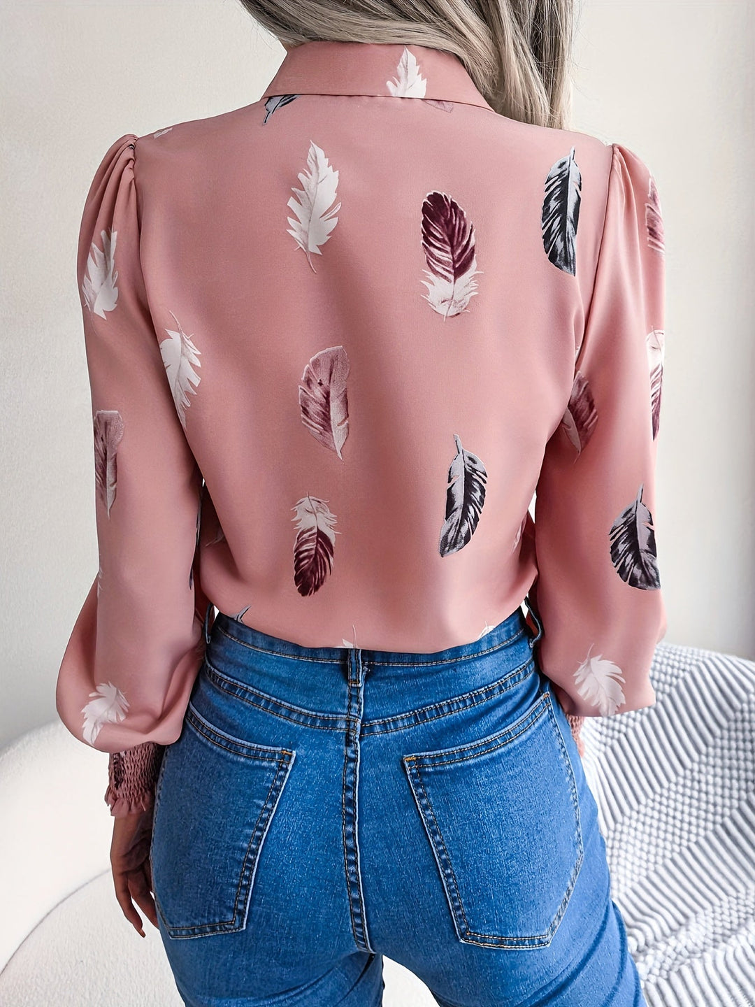 Levoire | Rennot-T-Shirts With Feather Patterns And Short Sleeves