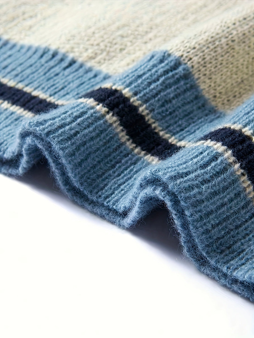 Levoire | Pull Rento V-Col Montant "Brave" Avec Impression