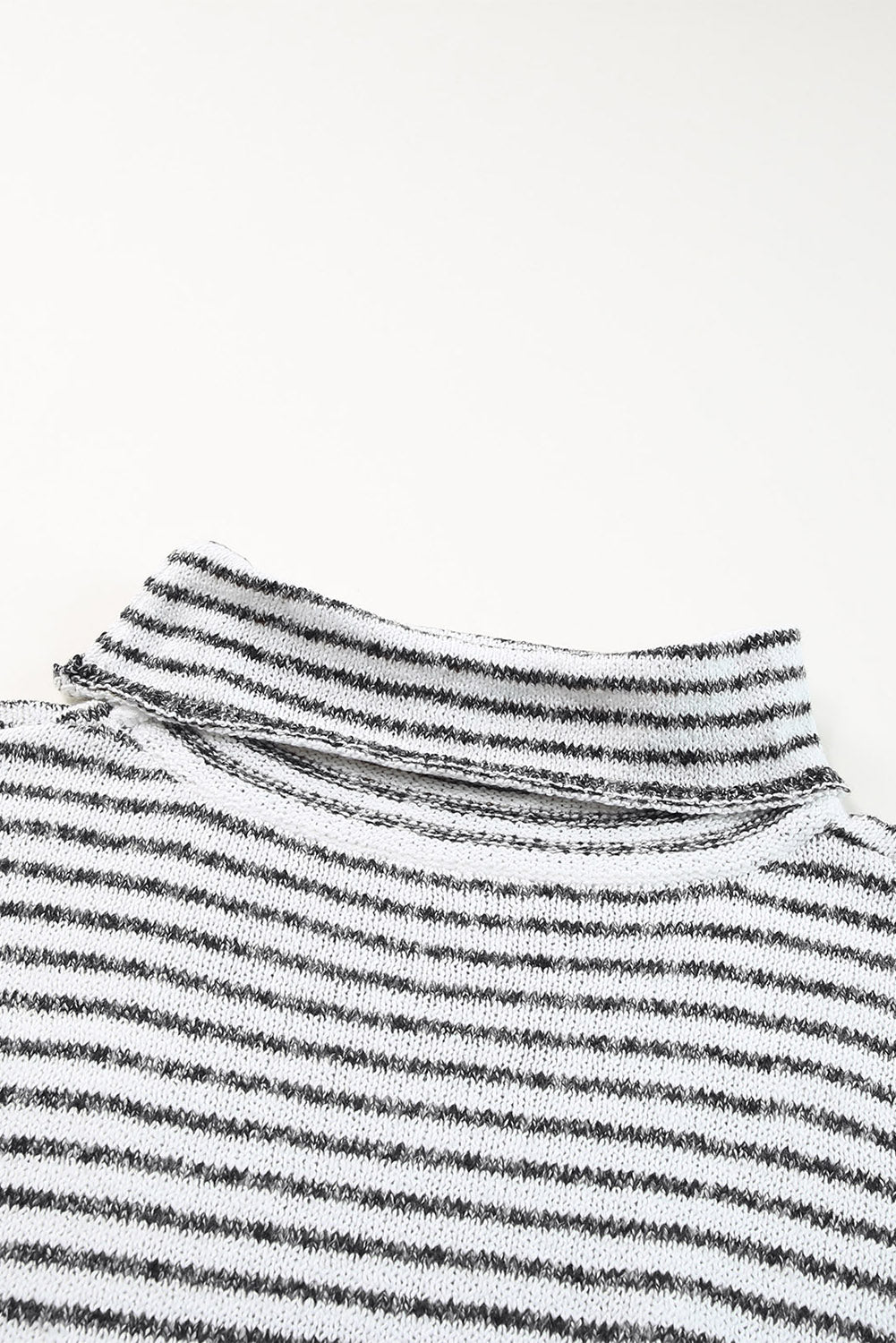 Levoire | Pull Ample Gris Raye, Parfait Pour Les Journees Decontractees