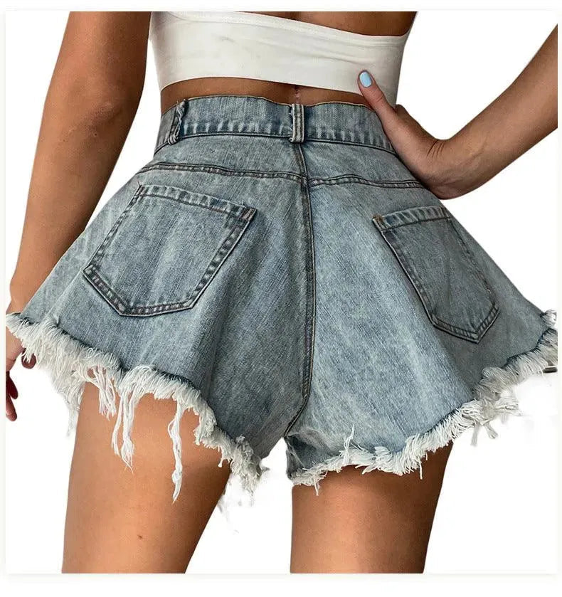 Levoire | Shorts en jean larges avec franges pour femmes