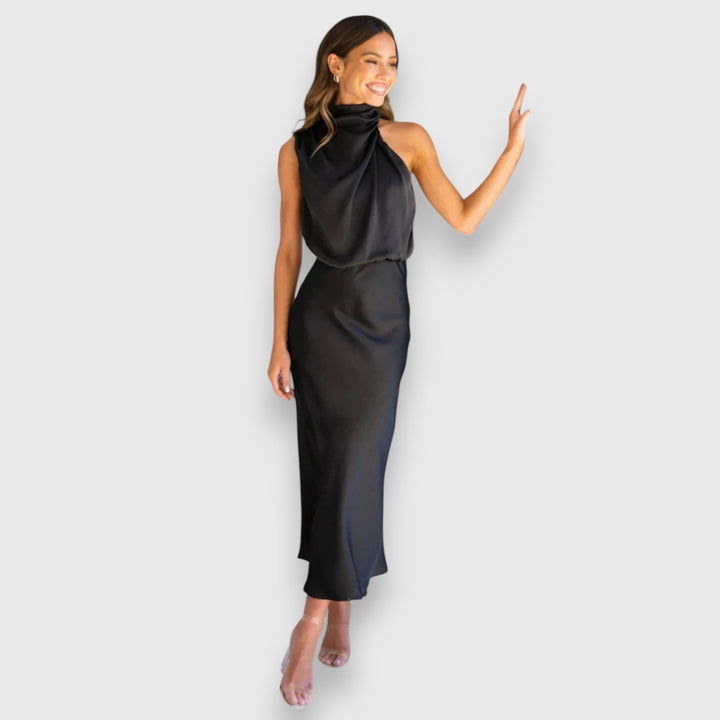 Levoire | Robe Féminine Avec Jupe Évasée Noir