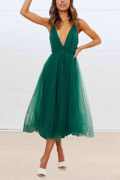 Levoire | Robe midi en tulle à col en V Feeling Romantic