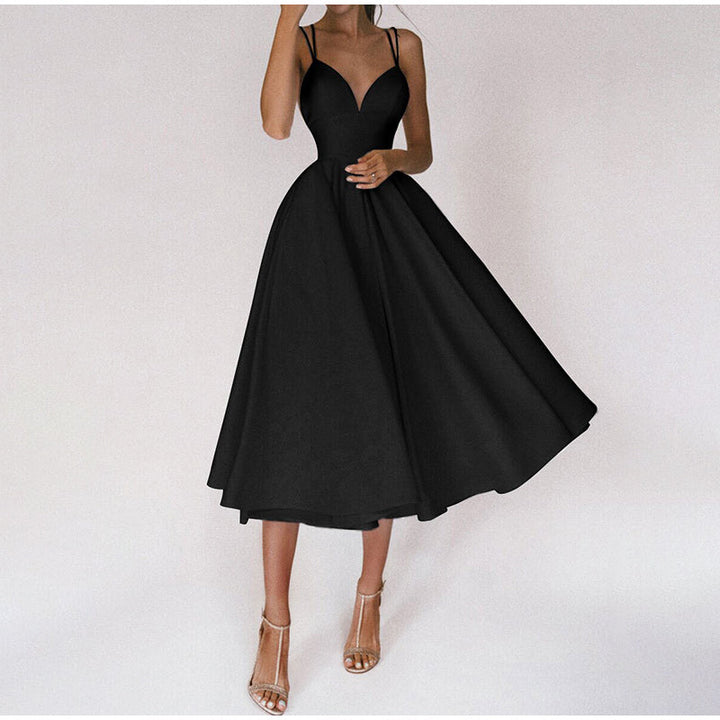 Levoire | Robe élégante à bretelles et col en V Noir