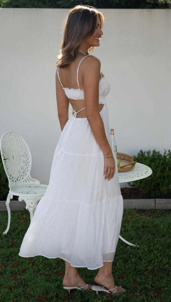 Levoire | Robe longue sans manches pour femme avec coutures et volants