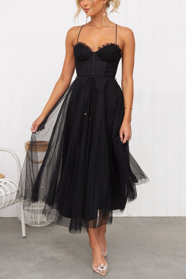 Levoire | Robe Maxi Élégante Conception Fluide Décolleté En V Bretelles Liberté Tissu Léger