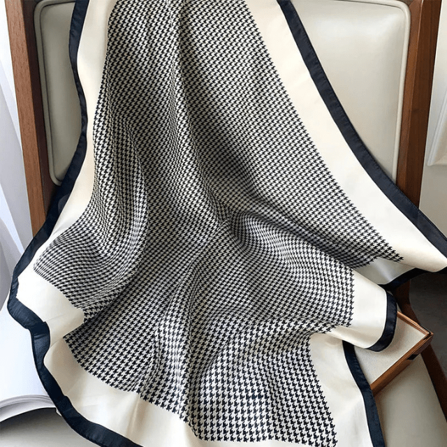 Levoire | Écharpe Soie Douce Élégante