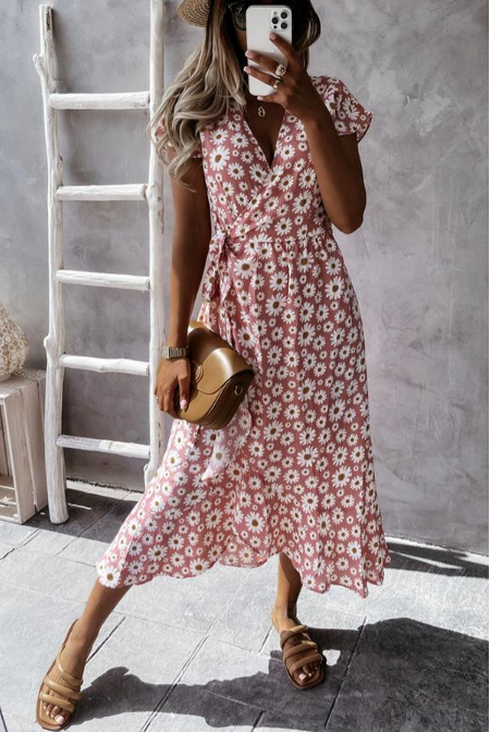 Levoire | Robe midi fleurie à marguerites adorée par vous Rose