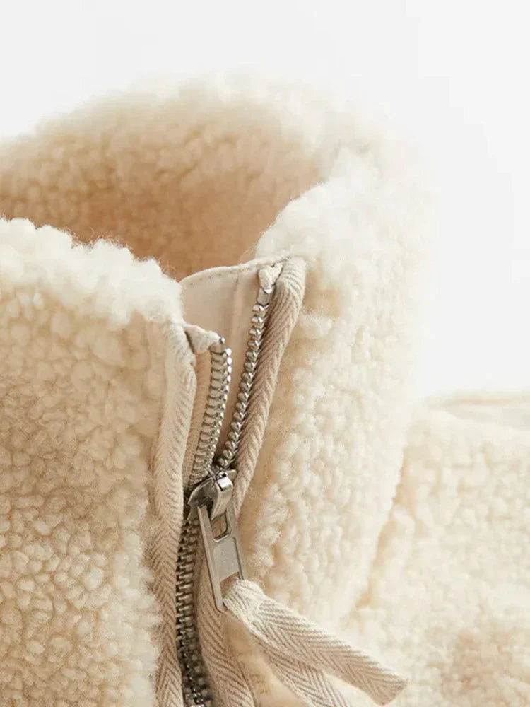 Levoire | Elegant Jacket With Round Collar