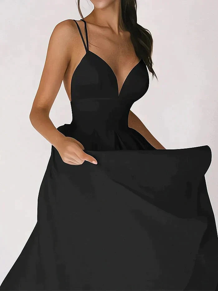 Levoire | Robe Élégante Avec Décolleté En V Beau Style