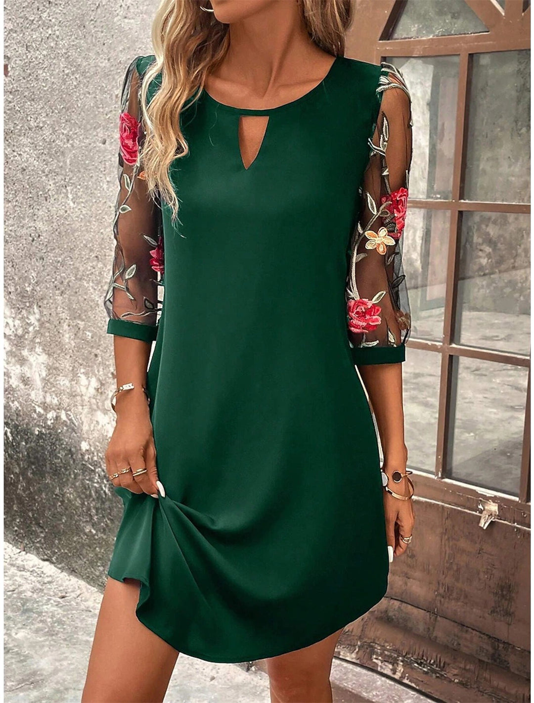 Levoire | Robe Cintrée Avec Dentelle Vert
