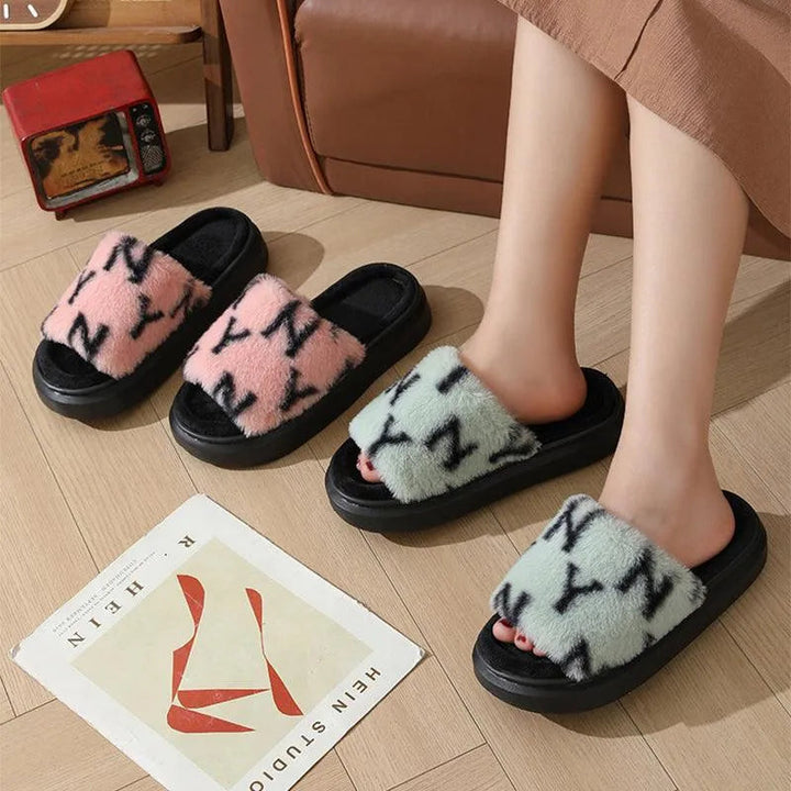 Levoire | Fuzzy Chaussures avec Imprimé en Lettre