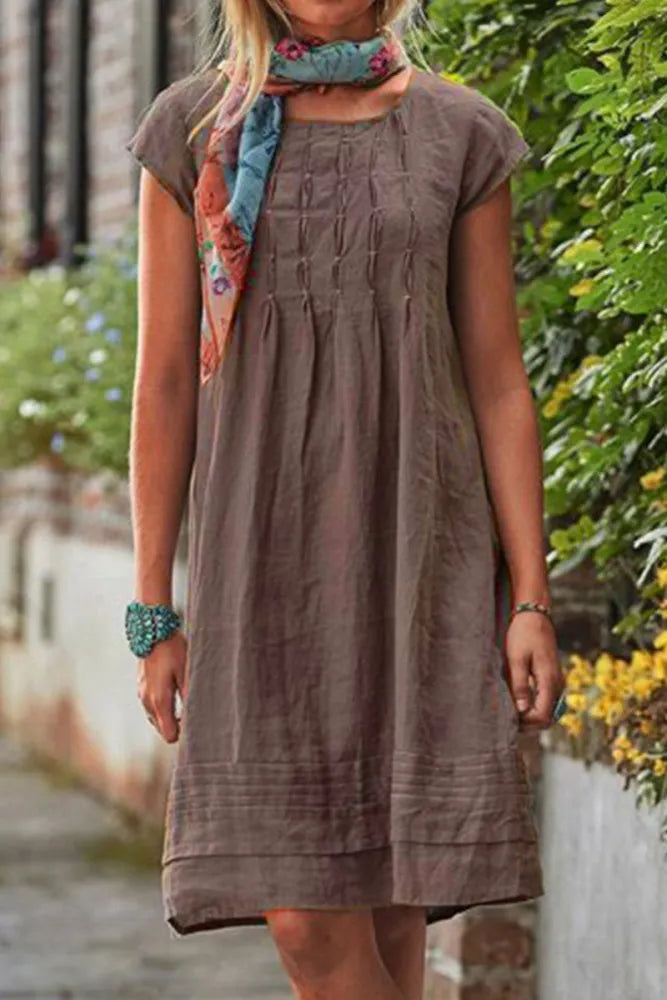 Levoire | Robe décontractée à manches courtes et col en U en patchwork uni Brun