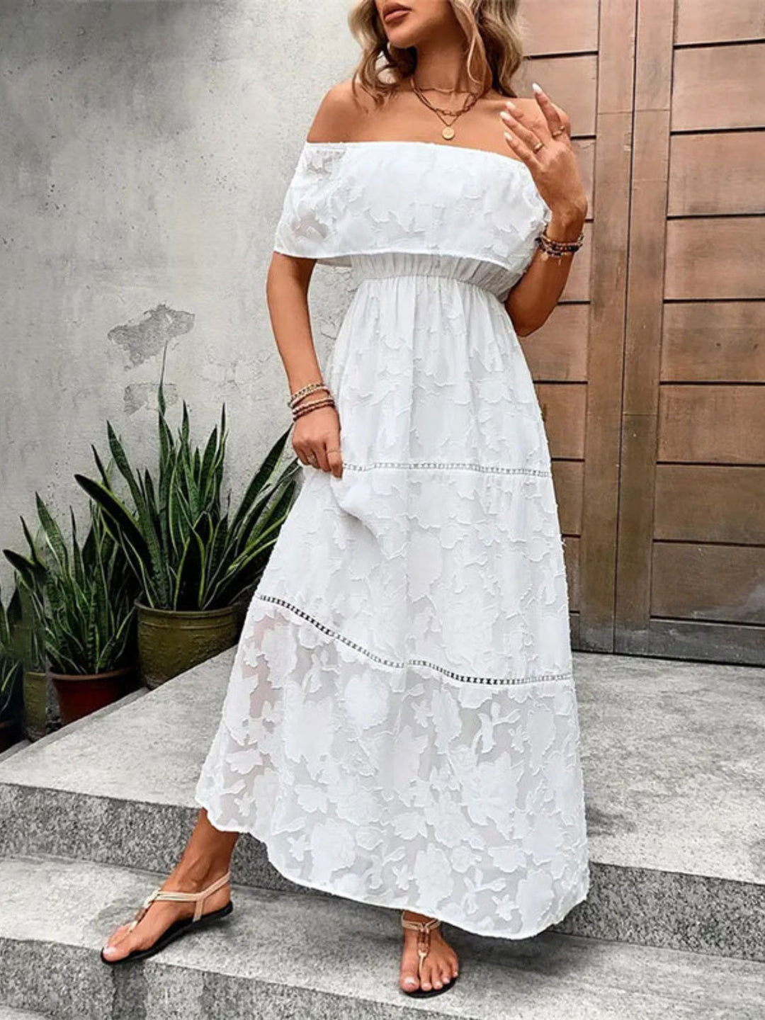 Levoire | Décolleté Épaules Nues Robe Maxi À Manches Courtes