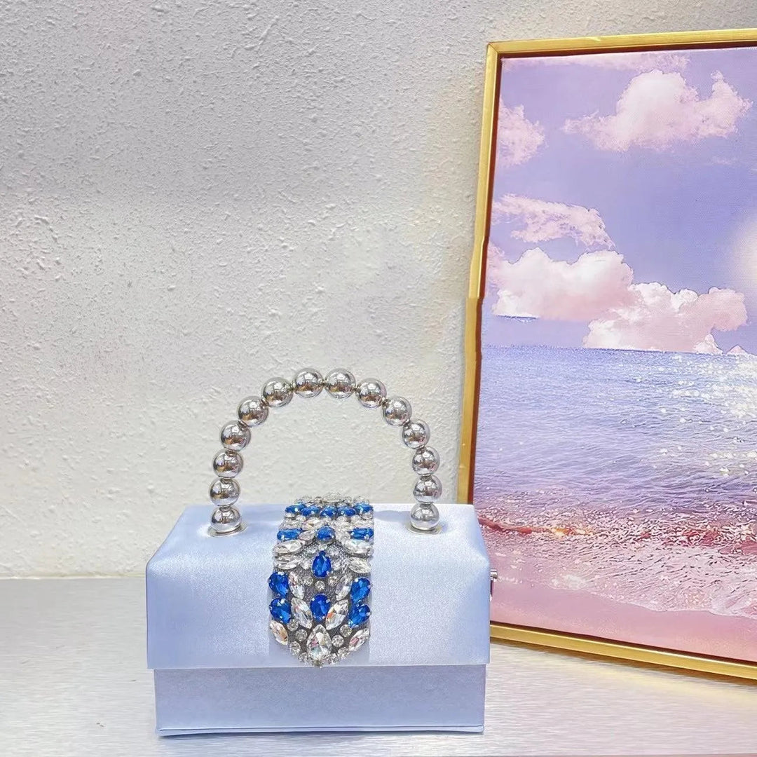 Levoire | Petit sac carré avec des strass français brillants en tête de diamant Bleu ciel