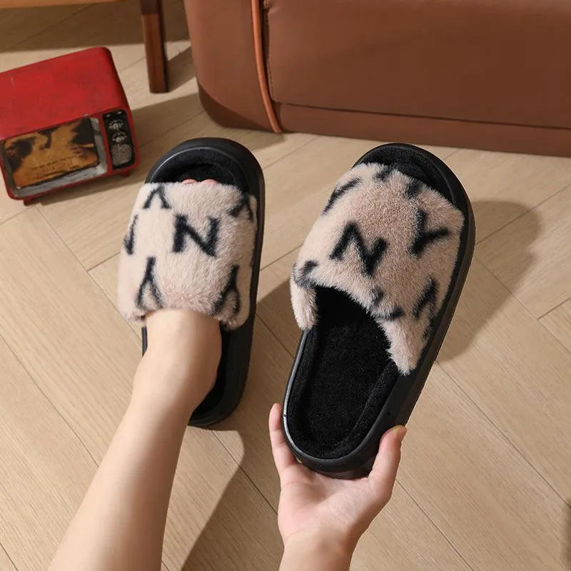 Levoire | Fuzzy Chaussures avec Imprimé en Lettre
