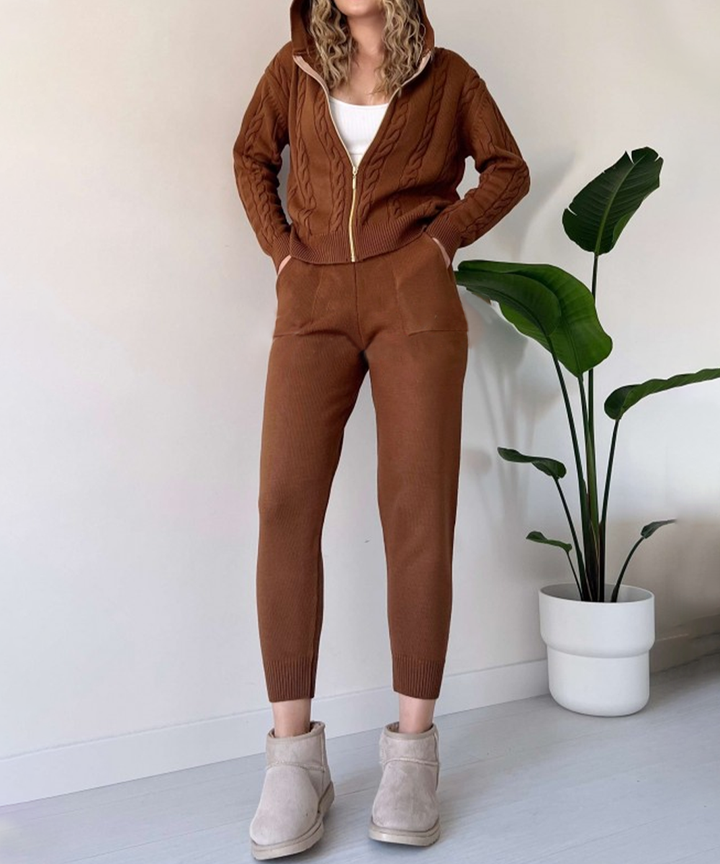 Levoire | Femmes Ensemble Pull Torsadé Et Gilet Dans Un Style Moderne Braun