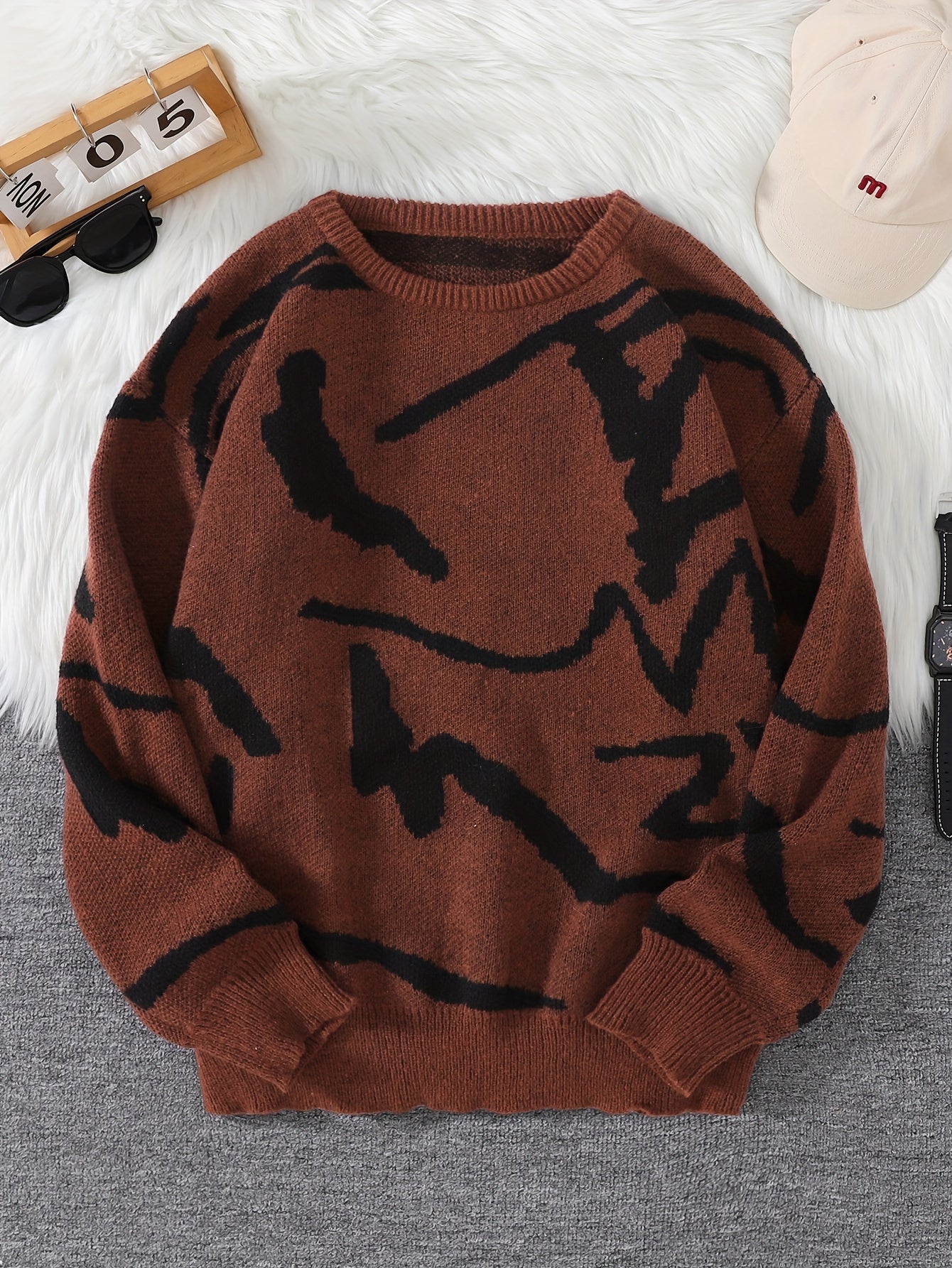 Levoire | Pull Homme Stylé Avec Impression Graffiti rouge brique