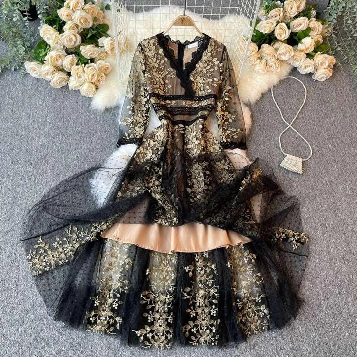 Levoire | Robe pour femmes avec des fleurs