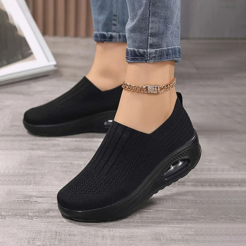 Levoire | Baskets Slip On Suspendues Avec Semelle Ergonomique Pour Femmes Noir