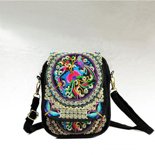 Levoire | Broderie Ethnique Vintage