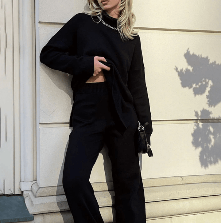 Levoire | Pull tricoté élégant avec fentes latérales pour femmes, sweat-shirt col roulé Noir