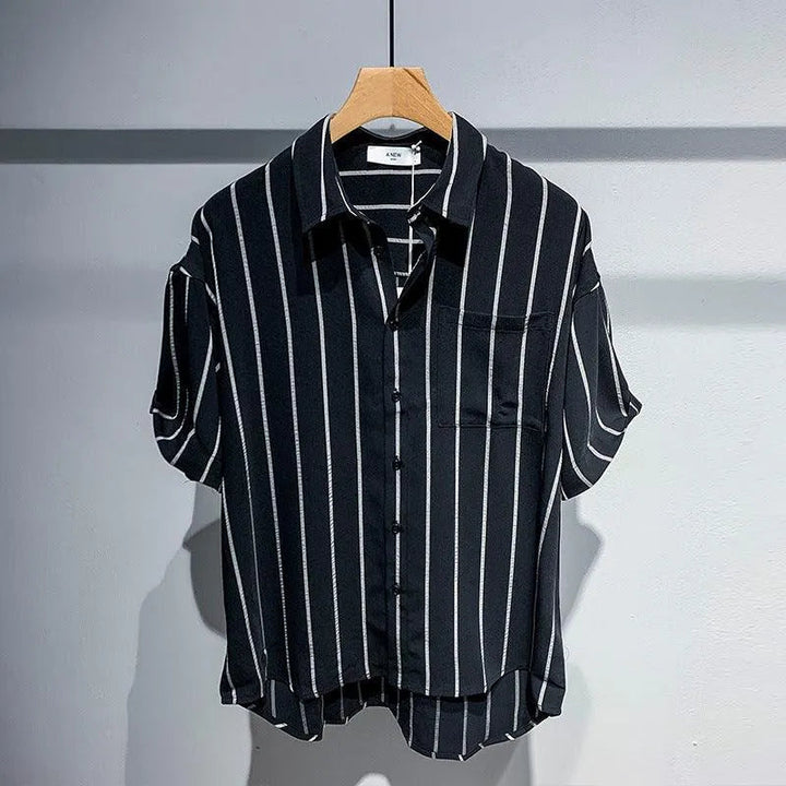 Levoire | Chemise à rayures à manches courtes pour hommes avec une coupe confortable et ample Noir