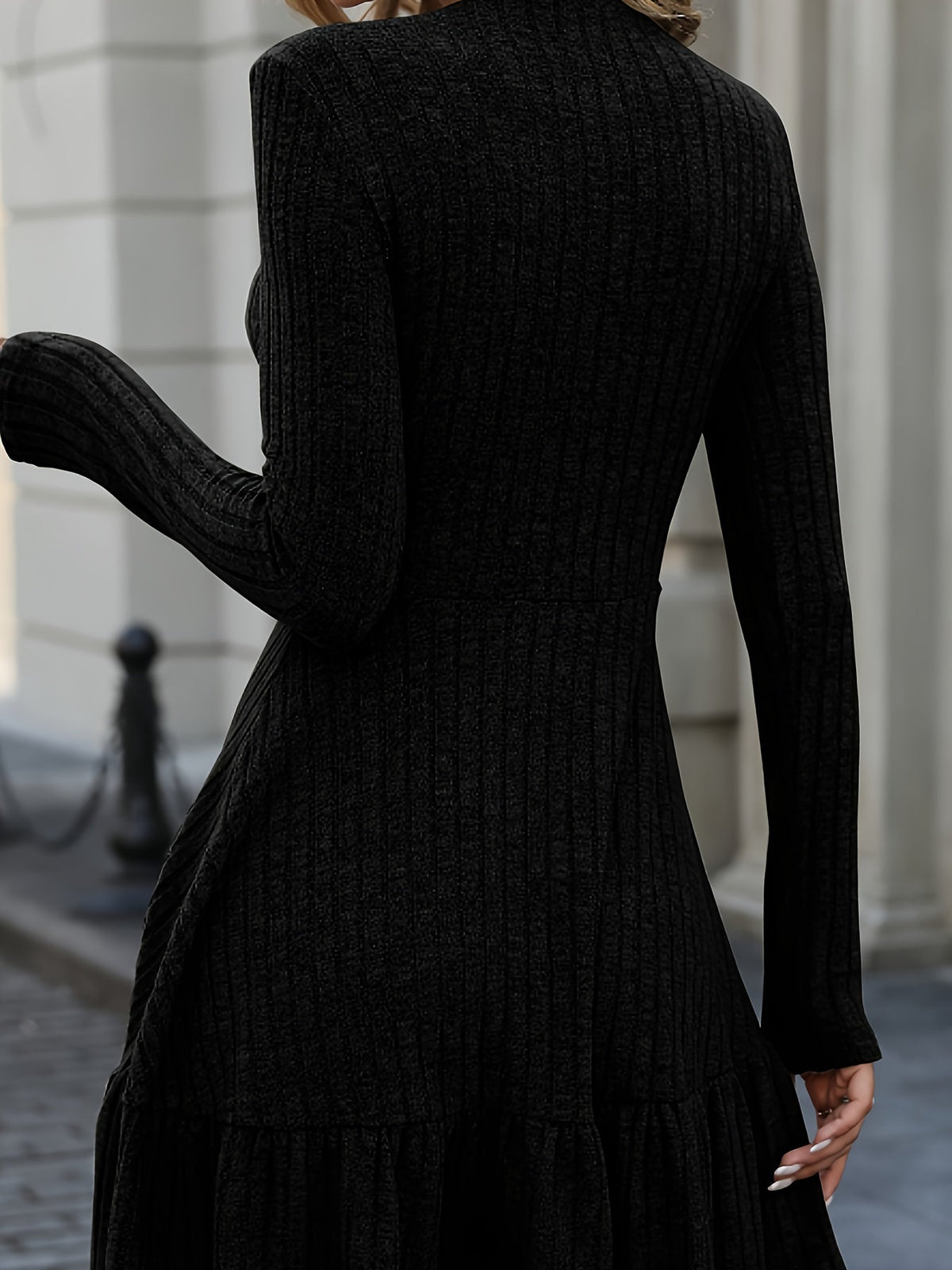Levoire | Robe Pull De Luxe Avec Une Coupe Trapèze Élégante