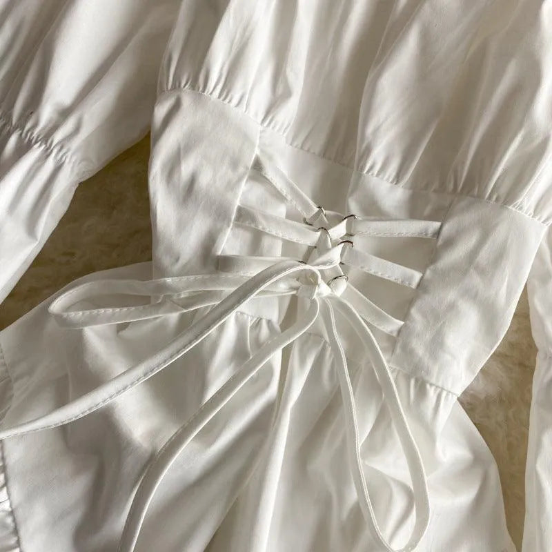 Levoire | Robe trapèze à manches longues avec taille étroite