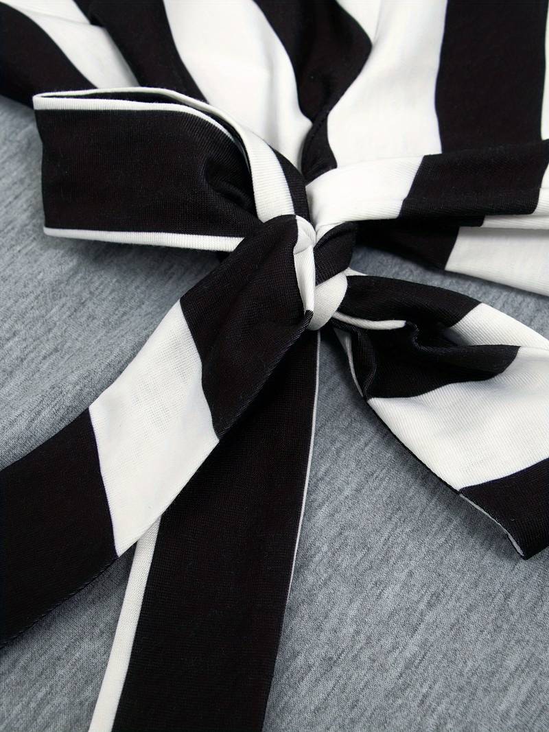 Levoire | Robe Élégante Avec Col Rond Et Motif Rayé