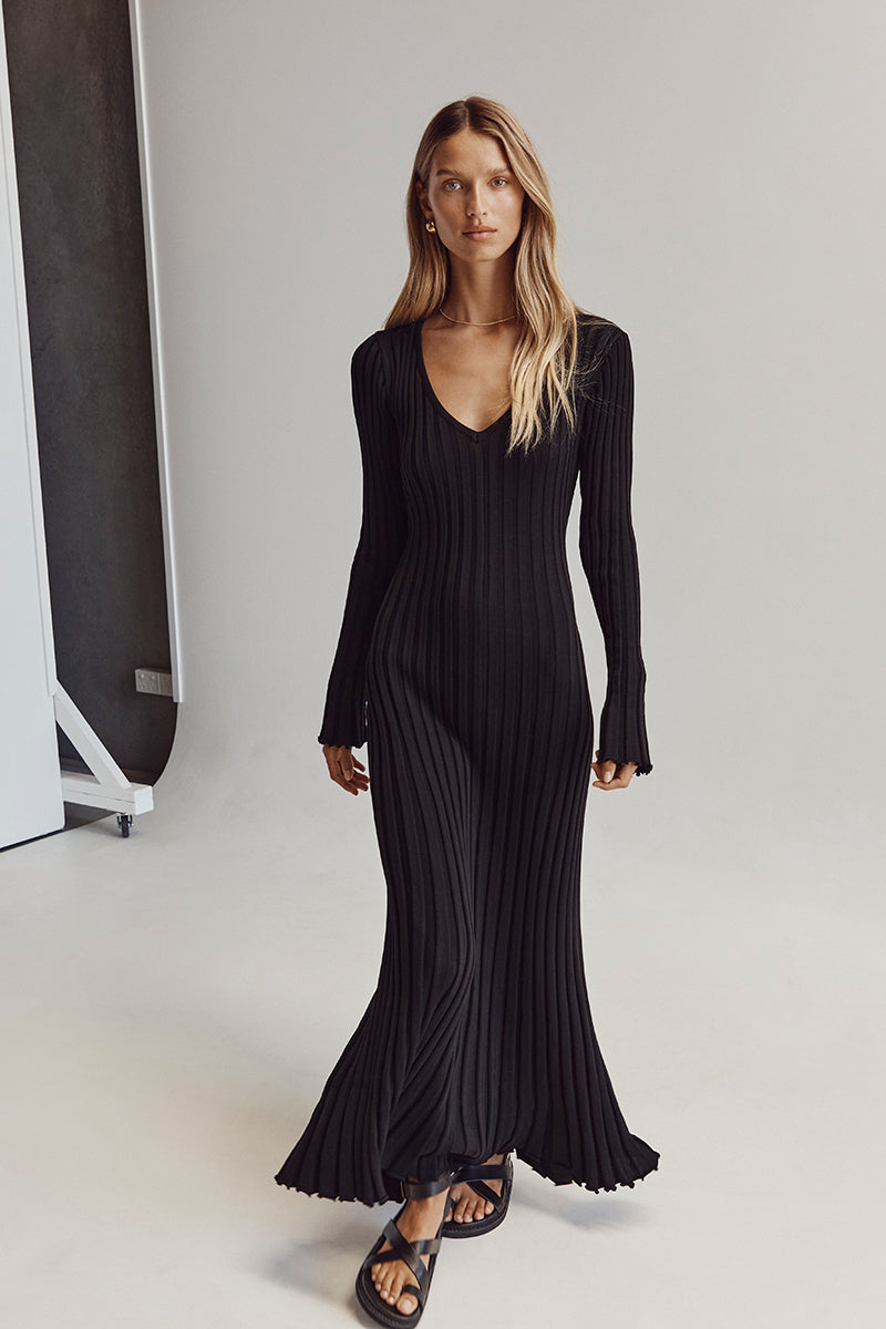 Levoire | Robe Midi Tricot Avec Décolleté En V Et Manches Noir