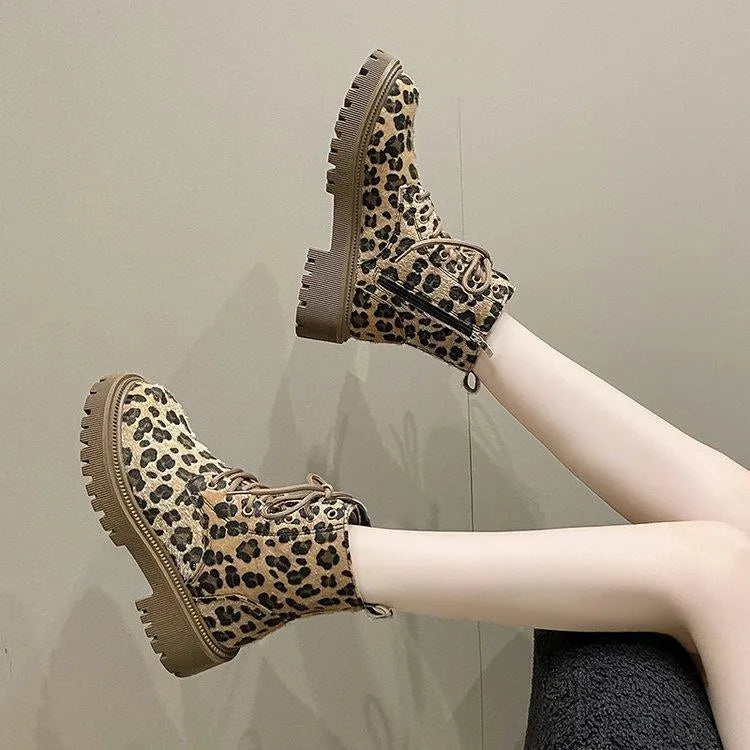 Levoire | Bottes à semelle épaisse et lacets avec motif léopard Motif léopard