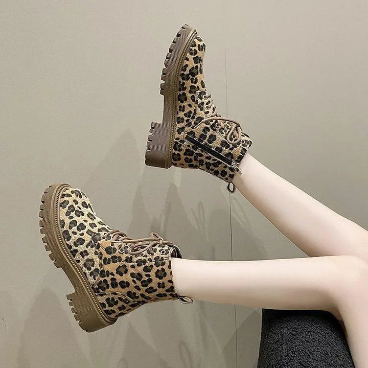 Levoire | Bottes à semelle épaisse et lacets avec motif léopard Motif léopard
