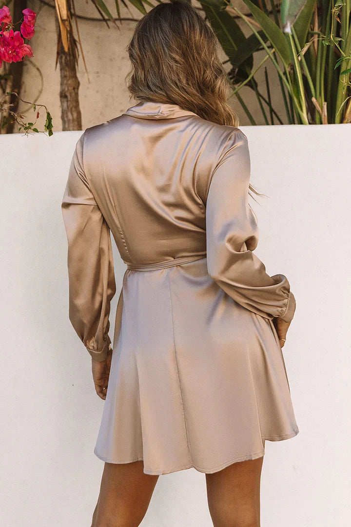 Levoire | Robe Enveloppante Élégante En Satin À Décolleté En V Avec Manches Longues Pour Femmes
