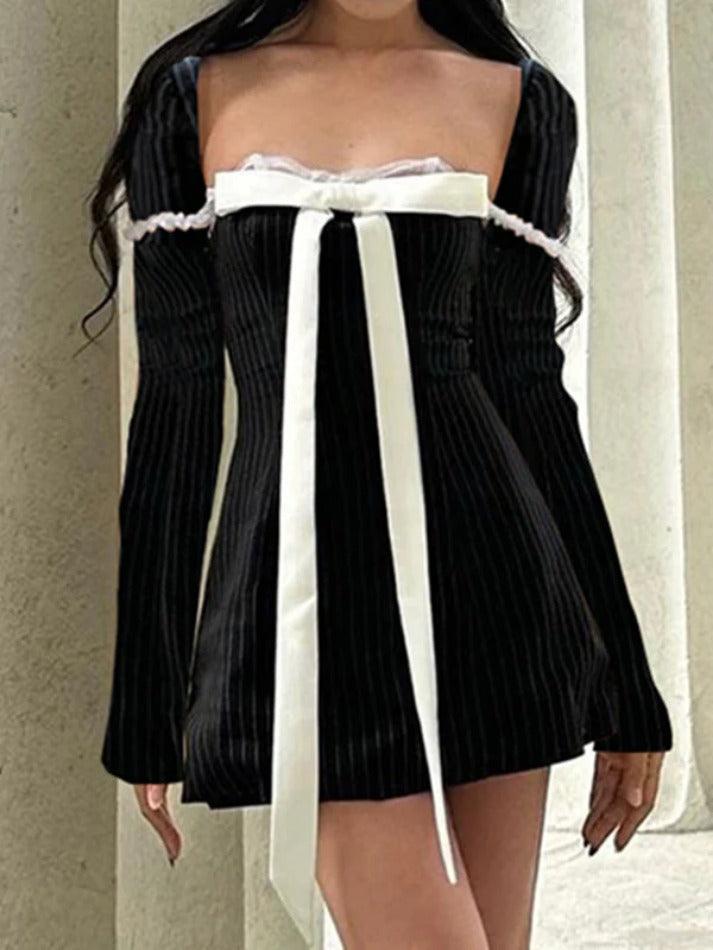 Levoire | Robe Mini À Carreaux Avec Décolleté Carré, Nœud Et Lacets Noir