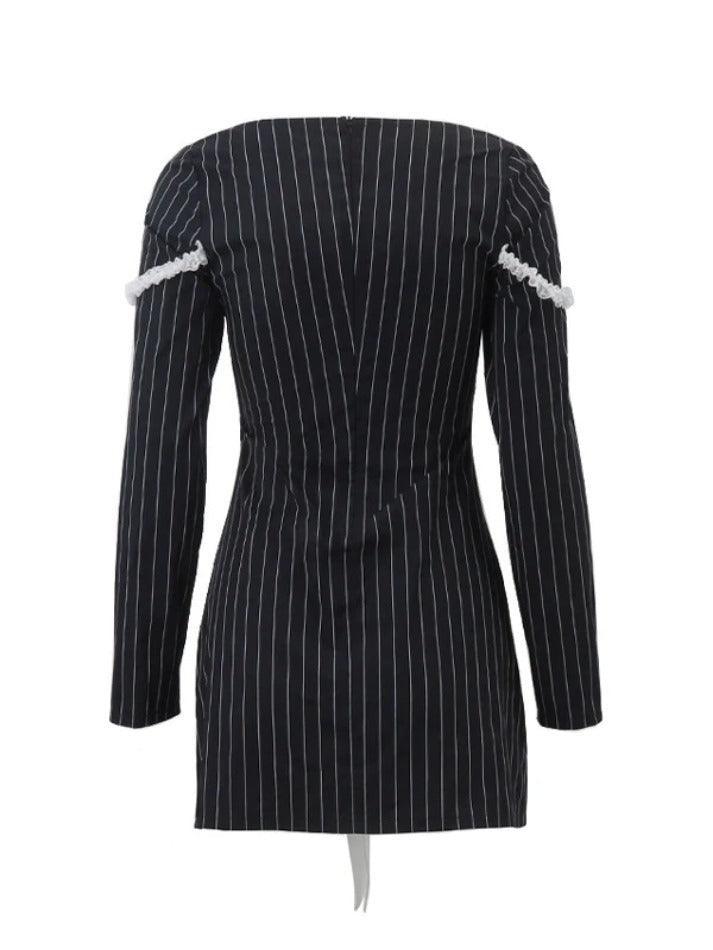 Levoire | Robe Mini À Carreaux Avec Décolleté Carré, Nœud Et Lacets