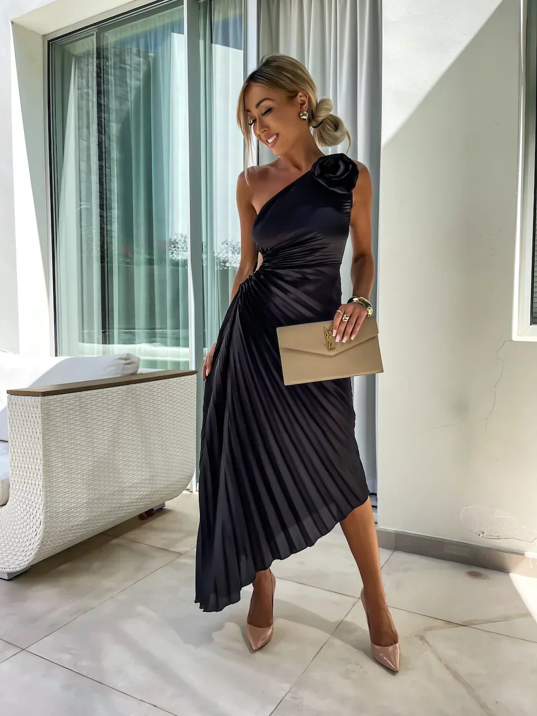 Levoire | Robe Fleurie Unilatérale Noir