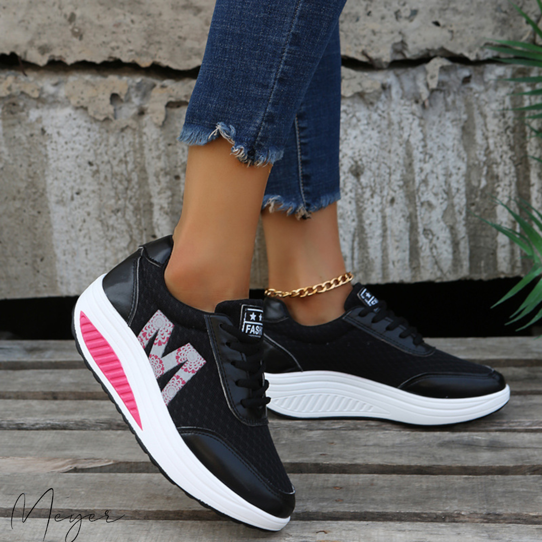 Levoire | Chaussures de sport orthopédiques en forme de U Noir
