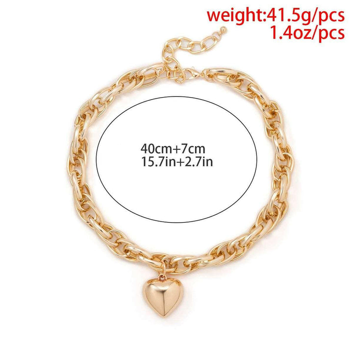 Levoire | Pendentif En Forme De Cœur Doré Collier Élégance Intemporelle Avec Une Touche Moderne