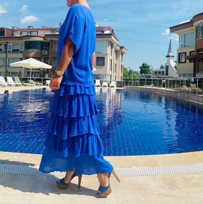 Levoire | Robe à couches élégante à manches courtes