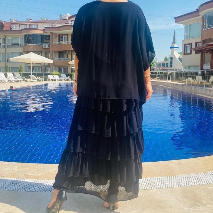 Levoire | Robe à couches élégante à manches courtes