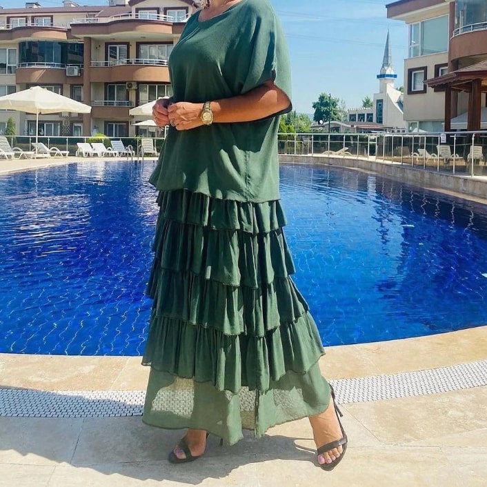 Levoire | Robe à couches élégante à manches courtes