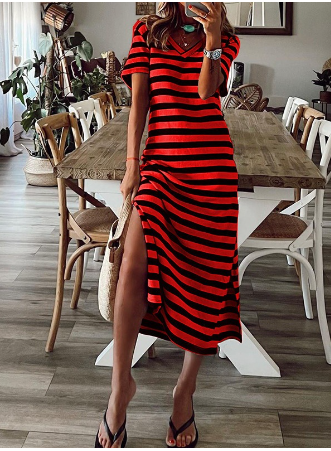 Levoire | Robe décontractée en patchwork rayé avec col en V et manches courtes Rouge