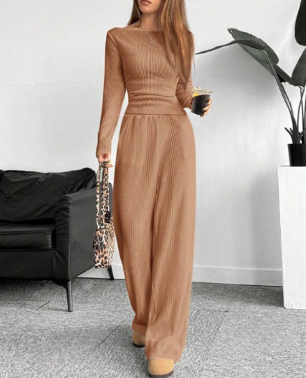 Levoire | Ensemble De Lounge Élégant En Maille Côtelée Avec Pantalons Amples Khaki