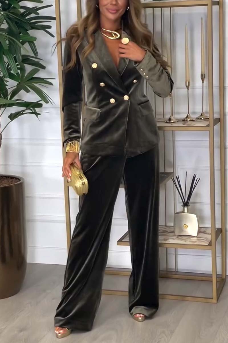 Levoire | Luxe Puku Naisille