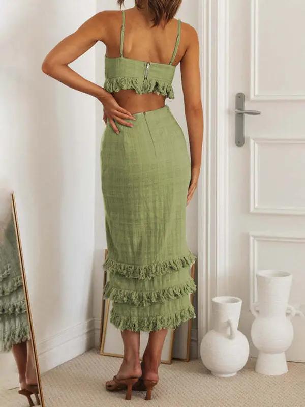 Levoire | Nouvelle robe ajustée sans bretelles, moderne et sur mesure, fendue avec couture étroite, taillée au niveau des hanches, sans poches arrière.