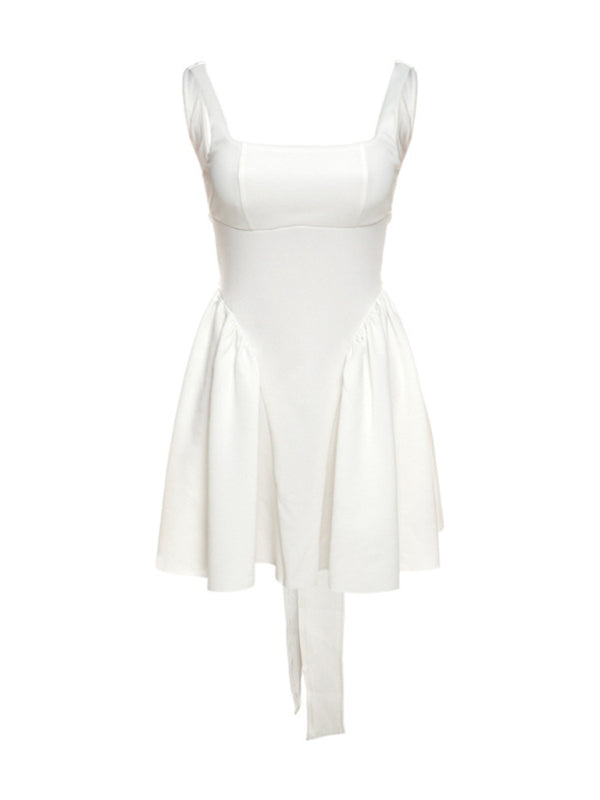 Levoire | Sophistiquée robe mini dos nœud
