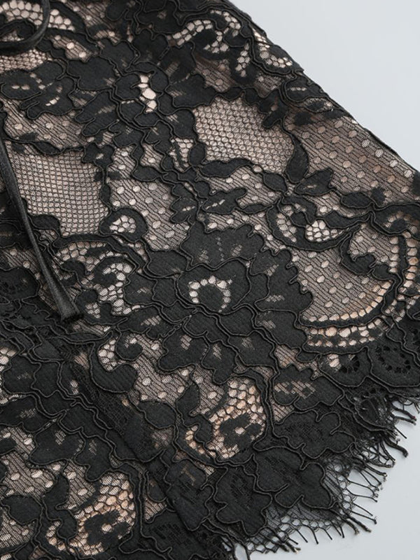Levoire | Robe mini à corset en dentelle élégante