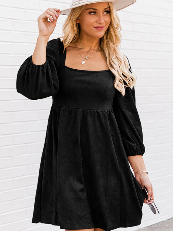 Levoire | Robe A-line longue à manches longues à taille haute pour femmes Musta