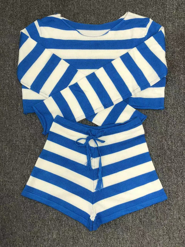 Levoire | Pour femmes Destination de vacances - ensemble en top rayé en tricot et shorts sexy avec ventre nu