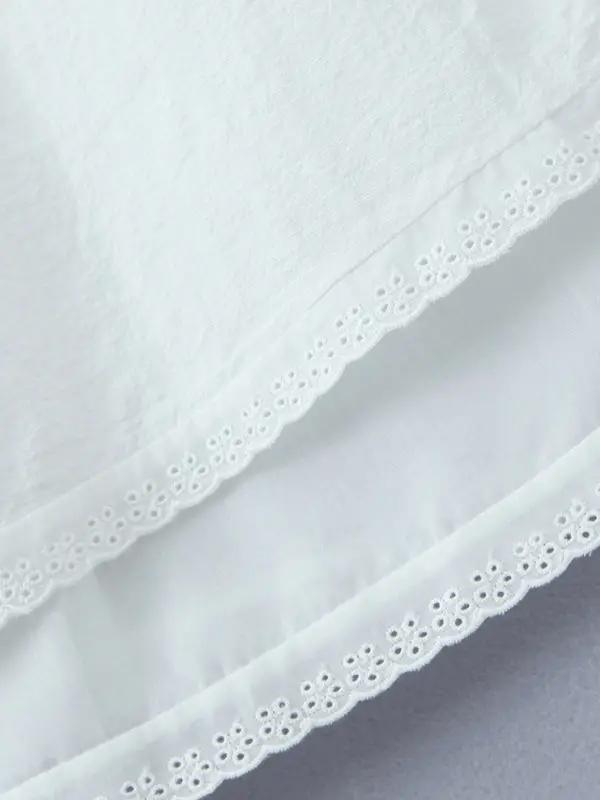 Levoire | Nouvelle robe porte-jarretelles à encolure carrée et jolie mini robe